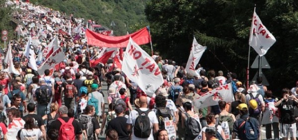 Alessandria -  «Solidarietà agli indagati NoTav nonviolenti. Raccolta fondi per il processo»