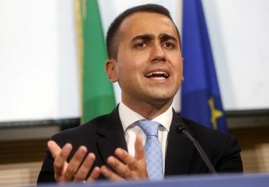 Di Maio presenta decreto de repatriación migrantes