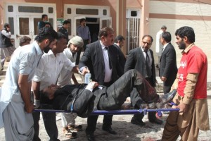 Al menos 90 muertos en atentado con bomba en hospital de Pakistán