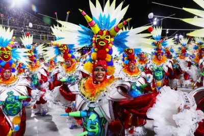 Carnevale: a Rio samba Mangueira trionfale in prima sera sfilate