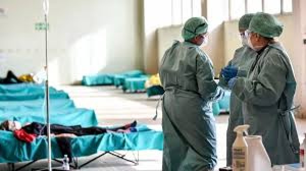 Coronavirus, calano i ricoveri in terapia intensiva. Cts: &#039;Prosegue il trend confortante&#039;