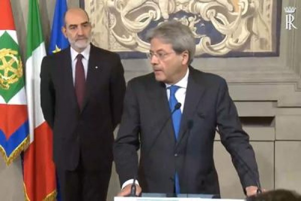 Paolo Gentiloni acepta el encargo para formar el nuevo Gobierno en Italia