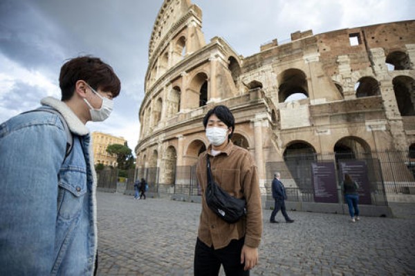 Italia, sin escuelas ni universidades