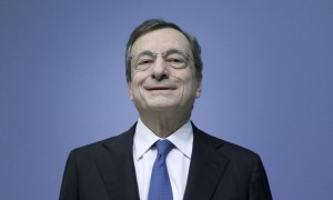 &quot;Grazie ai vaccini la via d&#039;uscita non è lontana&quot;, dice Draghi