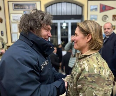 El presidente argentino durante la reciente visita de la jefa del Comando Sur de EEUU, generala Richardson.