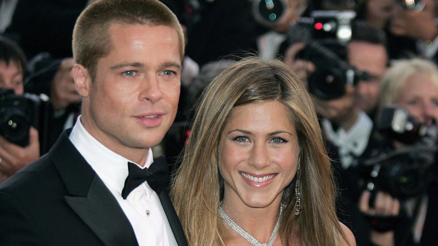 Jennifer Aniston y Brad Pitt, muy cercanos