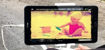 A causa di smartphone sempre più bambini si perdono in spiaggia