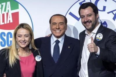 Giorgia Meloni, Silvio Berlusconi y Matteo Salvini (de izquierda a derecha).