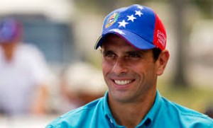 Capriles dice que Maduro se ha burlado del papa por incumplir acuerdos de diálogo