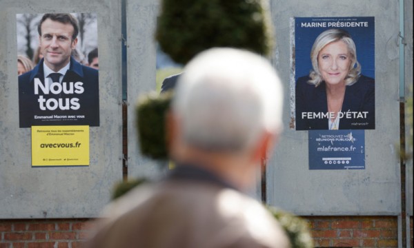 Macron e Le Pen a caccia di voti a sinistra
