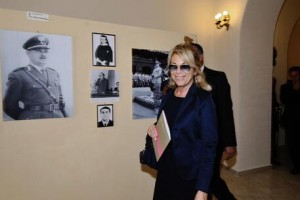 Rita Dalla Chiesa candidata, Rai ferma la serie sul padre