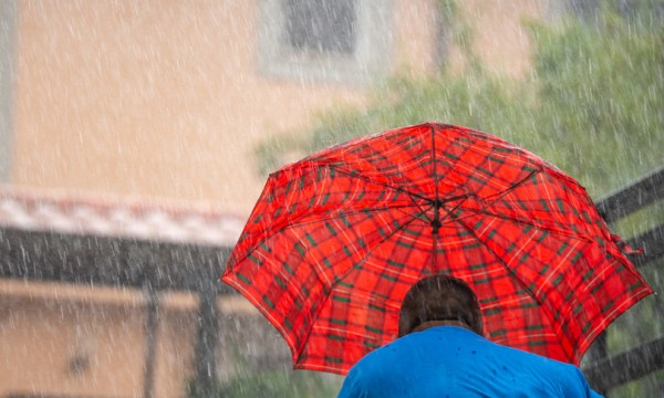 Pioggia e neve al sud, temperature in calo nel weekend
