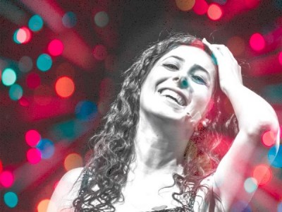 Taranto - Radio Cittadella intervista Daniela Baldassara per il suo spettacolo del 25 in città