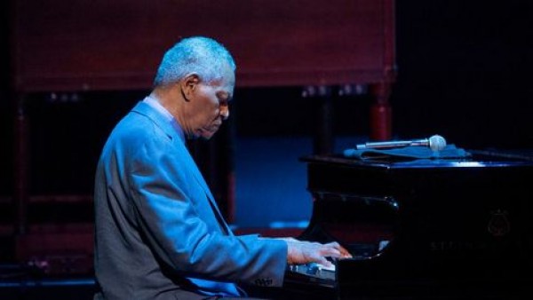 Adiós al pianista de jazz McCoy Tyner