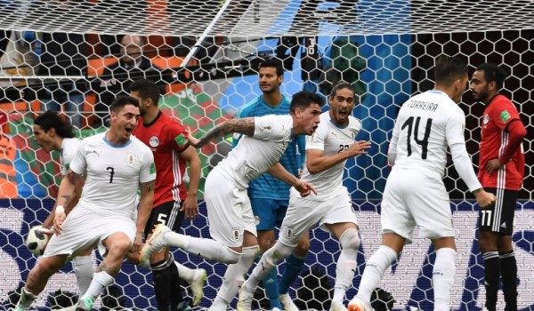 Gimenez le da los 3 primeros puntos a Uruguay en Rusia 2018 Egipto - Uruguay 0:1