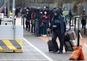 Il governo dichiara lo stato di emergenza. Primi casi accertati in Italia: 2 turisti cinesi