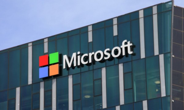 Microsoft descarta volver a sacar teléfonos móviles