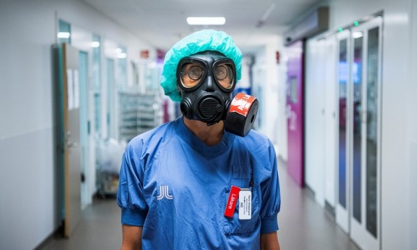 Coronavirus in Itali, in lieve calo i nuovi casi, si allenta la pressione sugli ospedali, oggi 17.567 contagi e 344 morti: bollettino 10 aprile