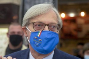 Roma, Sgarbi: &quot;Raggi sindaco della peste, io della speranza&quot;