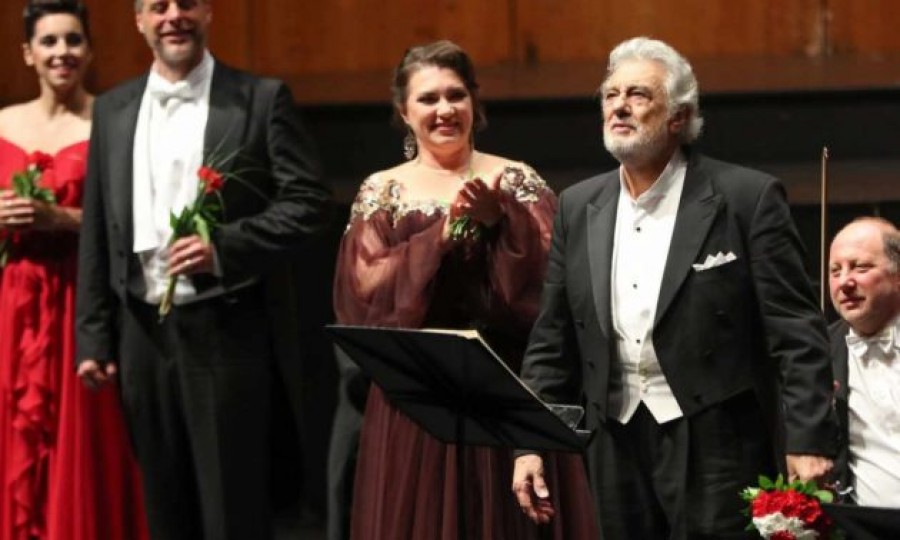 La ópera de Salzburgo aclama a Plácido Domingo en su primera actuación tras las acusaciones