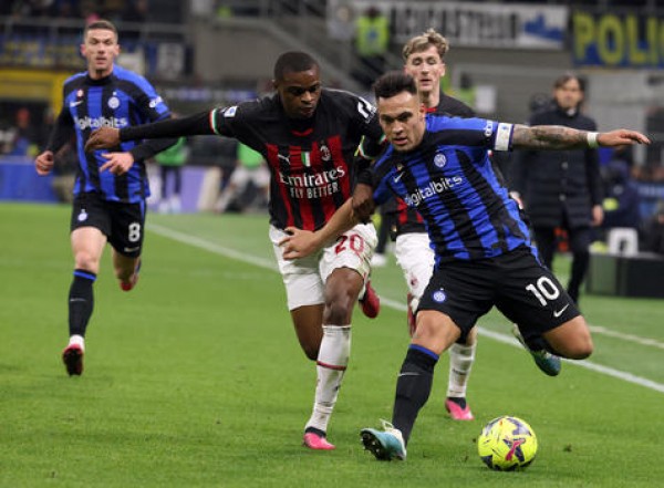 El argentino Lautaro Martínez en acción. Figura del Inter en la victoria ante Milan