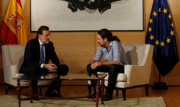 Rajoy traslada a Iglesias la &quot;imperiosa necesidad&quot; de evitar otras elecciones
