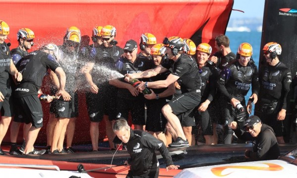 New Zealand batte Luna Rossa 7-3 e vince l&#039;America&#039;s Cup