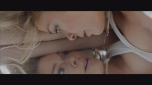 &quot;Remnants&quot; di LeAnn Rimes: un album &quot;con un&#039;anima soul&quot;