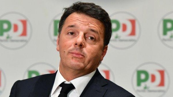Matteo Renzi: &quot;loro diventano la casta. Non hanno più alibi&quot; Centro Sinistra all&#039;opposizione