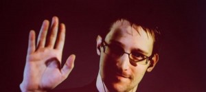 Edward Snowden ha twittato il video di una trasmissione di Rai Uno