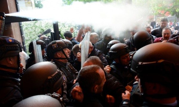 Quattordici militari italiani feriti in Kosovo. Meloni: &quot;Inaccettabile&quot;