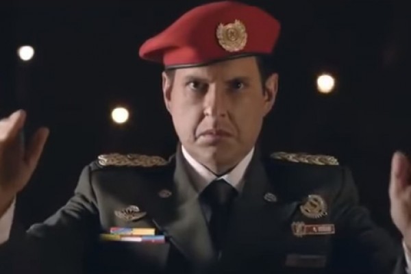El Comandante&#039;, la serie de TV de Sony, sobre la vida de Hugo Chávez, interpretada por el colombiano Andrés Parra, prohibida en Venezuela