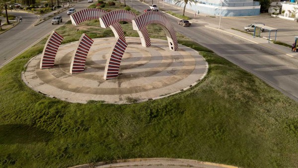 Se consolida proyecto de recuperación de la obra monumental de Cruz-Diez