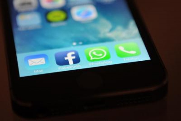 Whatsapp, Fb e Instagram blackout per ore