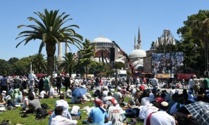 Prima preghiera islamica a Santa Sofia alla presenza di Erdogan