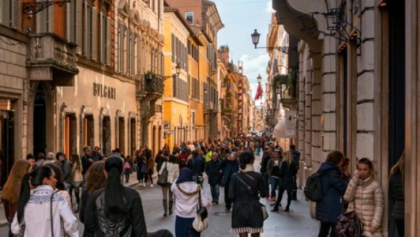 Presa la banda di Maduro a Roma: sequestrato appartamento di lusso in via Condotti