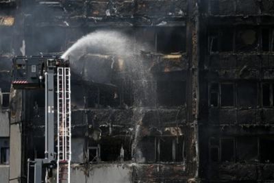 Londra, inferno nel grattacielo: 12 morti