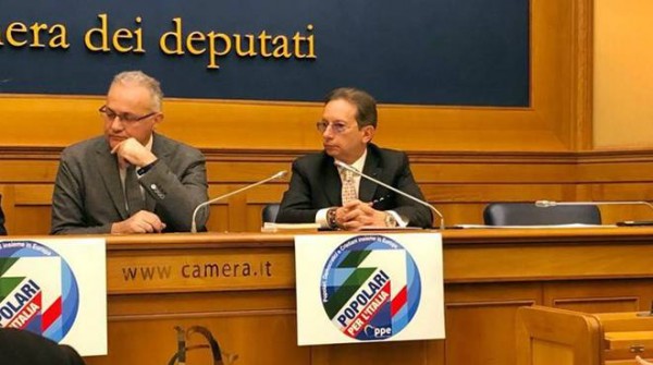  Antonfrancesco Venturini capolista PPI - PPE in Italia centrale (Lazio, Toscana, Umbria e Marche) a destra nella foto