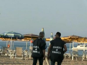 Ostia, sigilli a porto turistico e stabilimenti: sequestro di beni per 450 mln