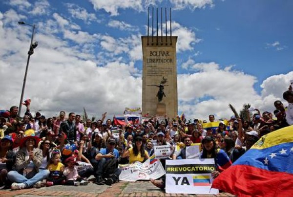 Venezuela: nuova protesta contro Maduro Opposizione torna a esigere referendum