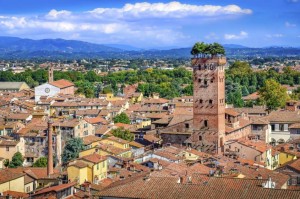 Lucca, ciudad de inmensa riqueza histórico-monumental