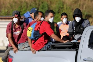 Maduro ordina la quarantena totale del Venezuela mentre i casi di coronavirus salgono a 33 Guaidó: chiedo l&#039;isolamento generale e restate a casa Nuove regole del Consolato d&#039;Italia. Comites di Caracas italiani restate a casa