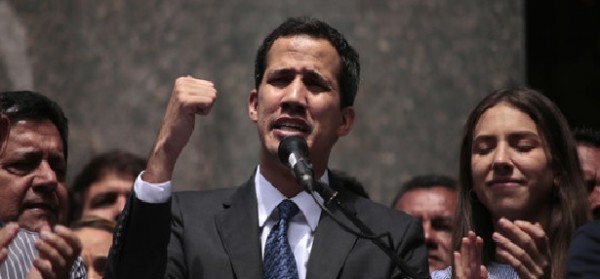 Venezuela: Francia e Svezia primi in Europa a riconosce Guaidò