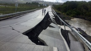 Tsunami alert lifted after powerful Chile quake