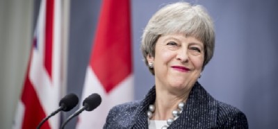 Brexit: May supera il voto di fiducia