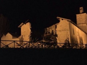 Importantes daños e iglesias derruidas en la turística Norcia tras terremotos