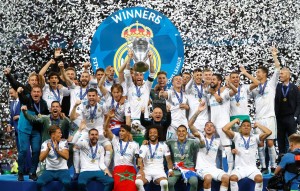 Real Madrid gana la Liga de Campeones por tercera vez consecutiva 3-1 al Liverpool