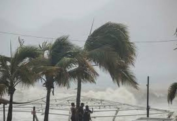 La tormenta Leslie golpea Portugal y pierde intensidad en España