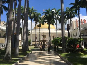 Diosdado Cabello bloquea la legítima AN y anuncia uso permanente del Palacio Federal Legislativo