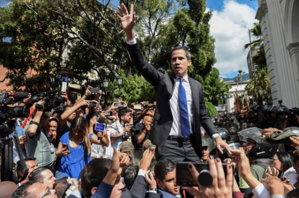 Juan Guaidó: No hay dos asambleas, hay una sola que Maduro quiere destruir
